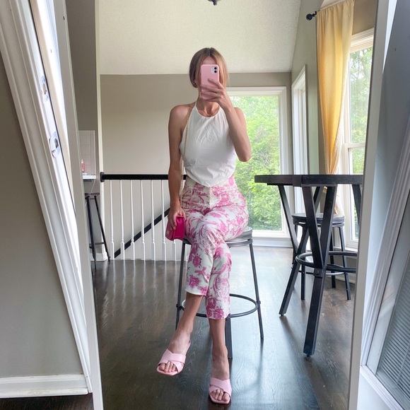 White Halterneck Hanky Hem Crop Top - Picture 1 of 4